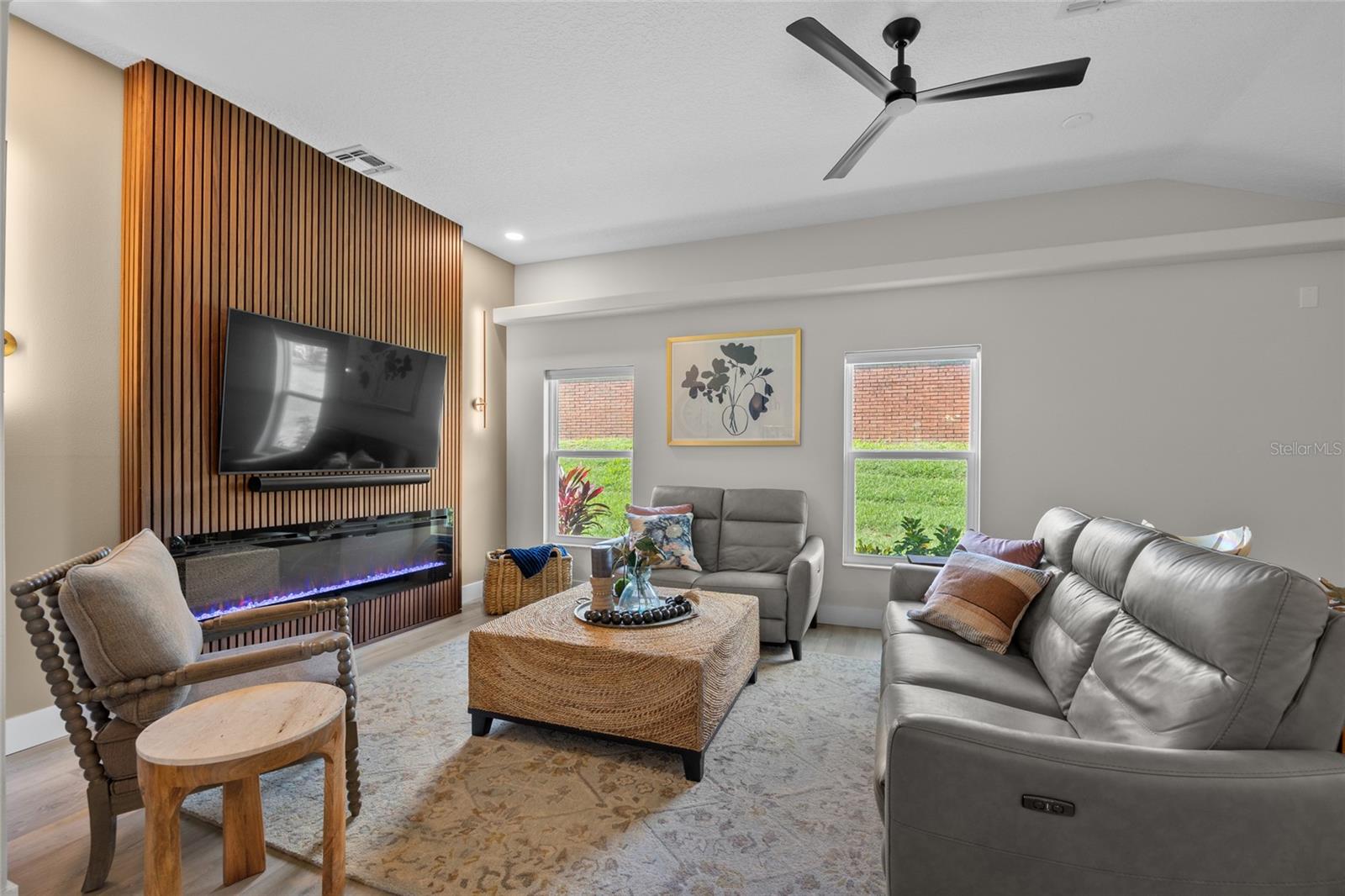 Image 17 of 64 For 1301 Johns Cove Lane
