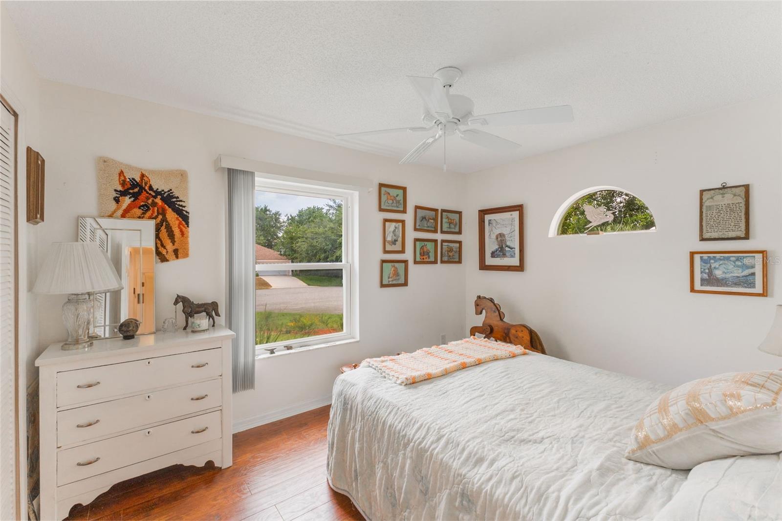 Image 16 of 25 For 109 Hunter Point Court