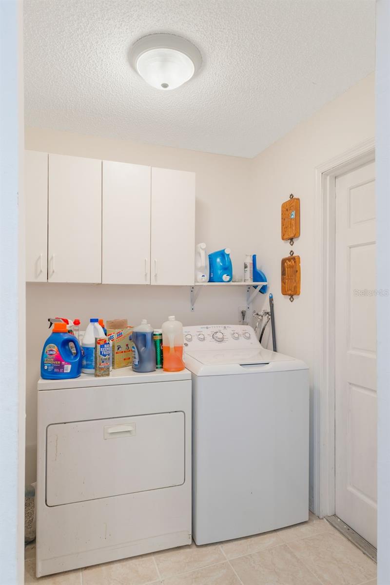 Image 20 of 25 For 109 Hunter Point Court