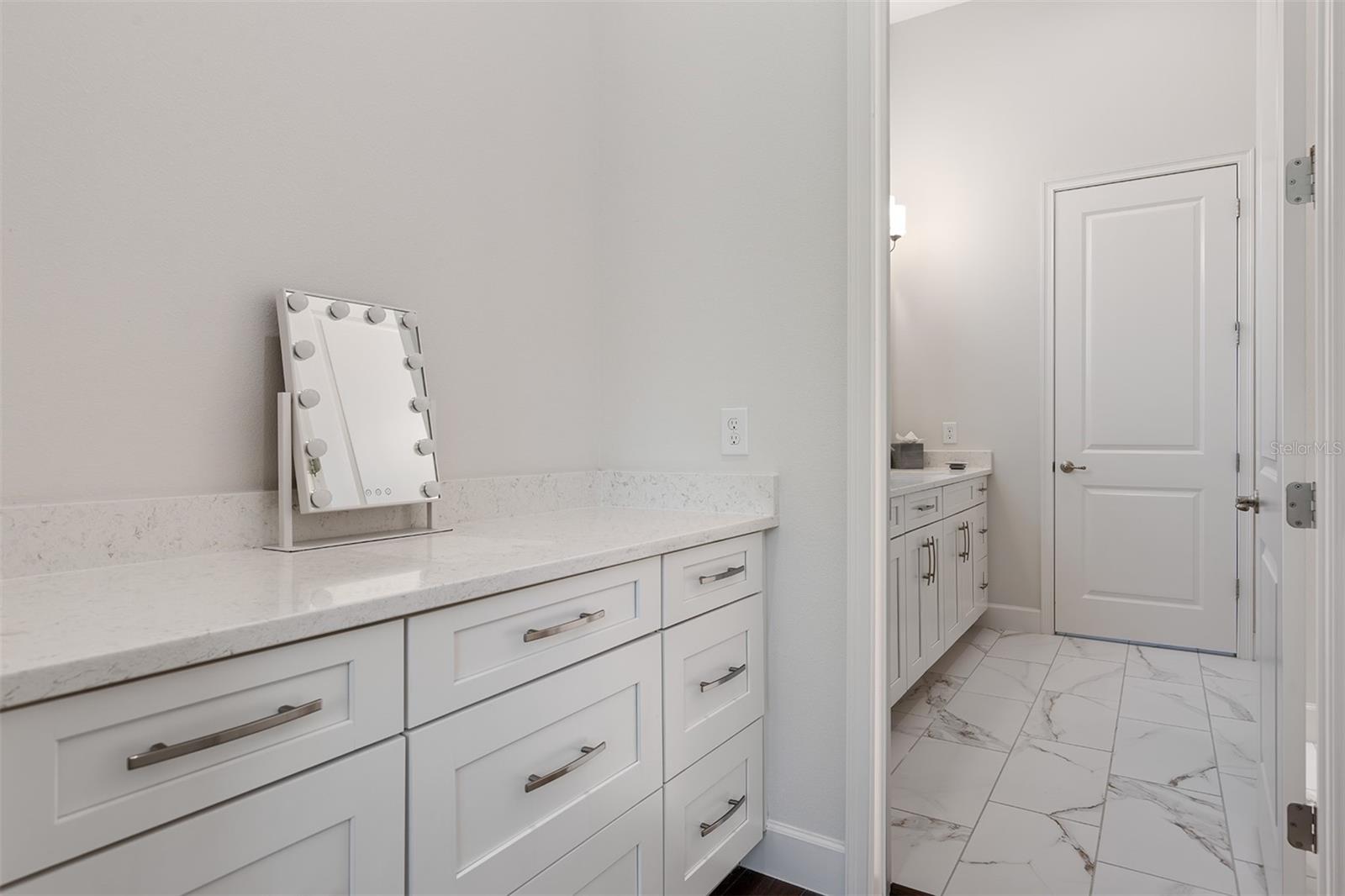 Image 21 of 54 For 8113 Via Vittoria Way