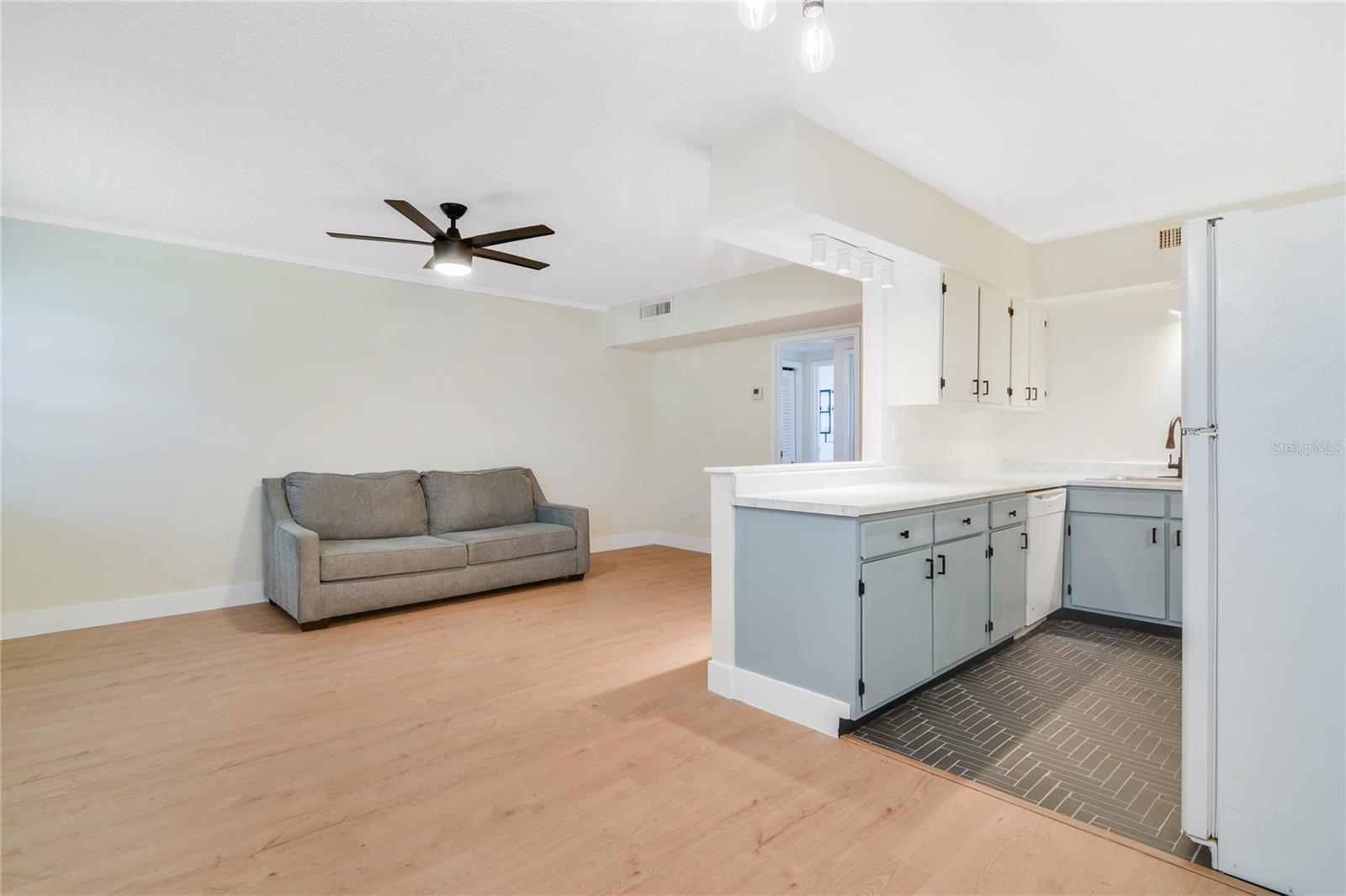 Image 12 of 20 For 2893 Osceola Avenue E6
