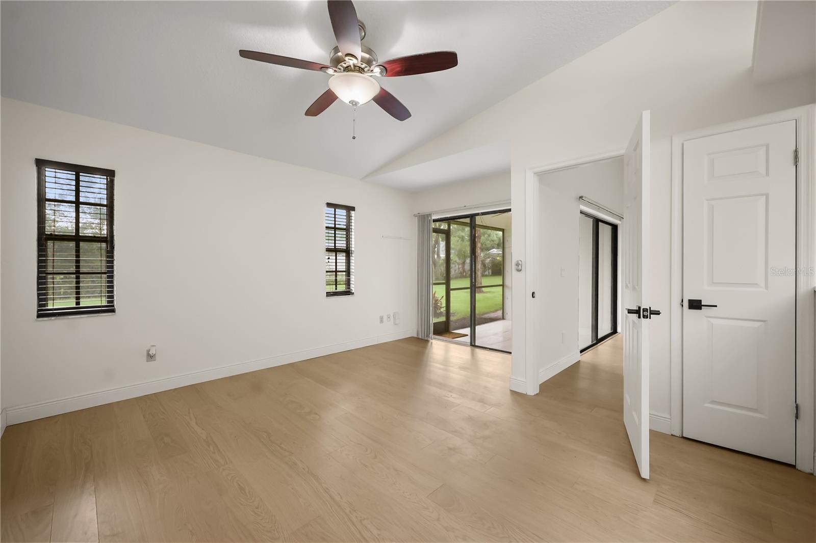 Image 11 of 23 For 7528 Chapelhill Drive