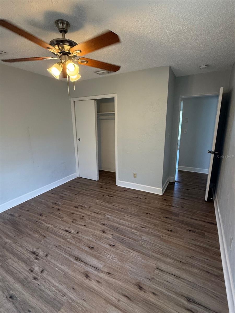 Image 11 of 13 For 845 18th Avenue S