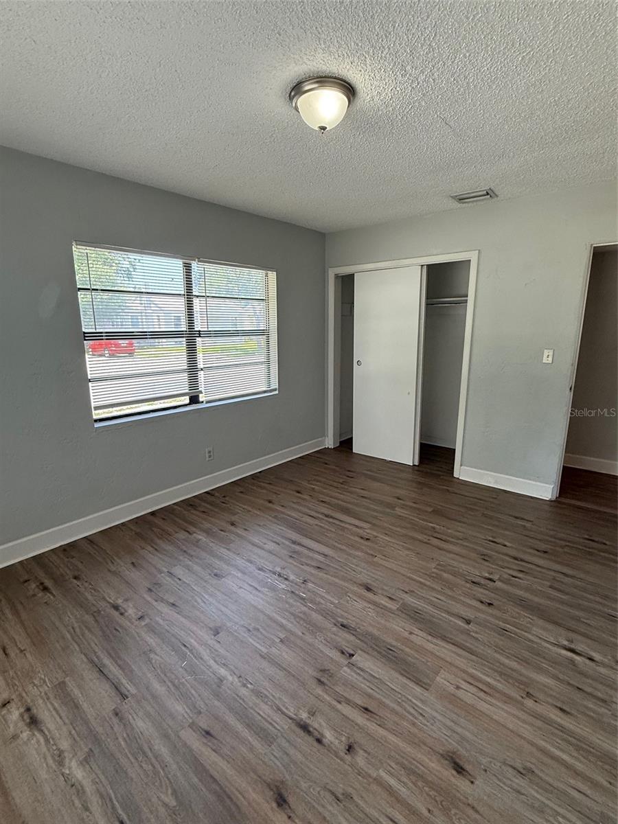 Image 12 of 13 For 845 18th Avenue S