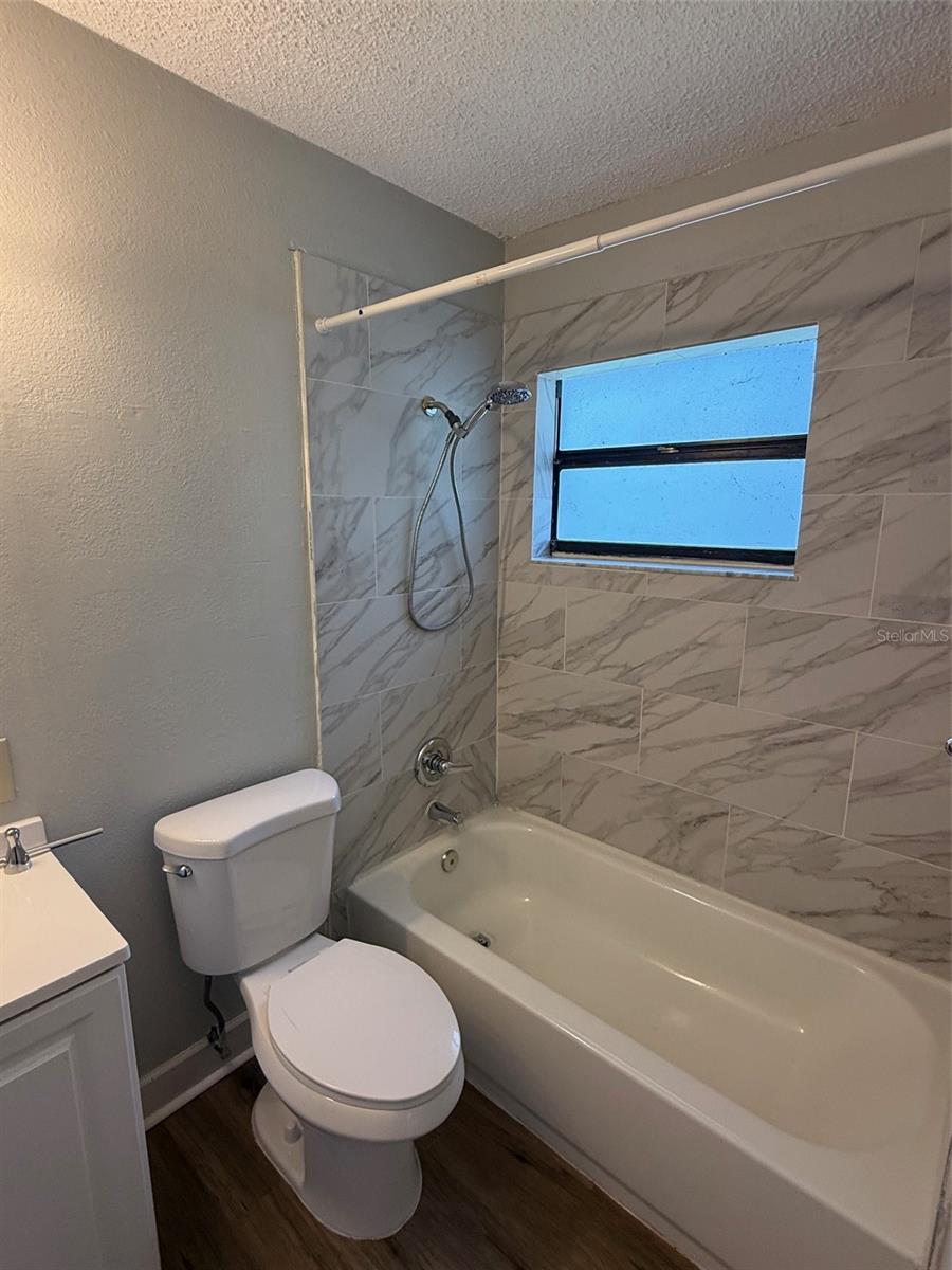 Image 8 of 13 For 845 18th Avenue S