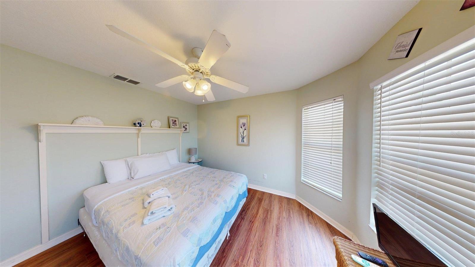 Image 20 of 36 For 257 Bonville Drive