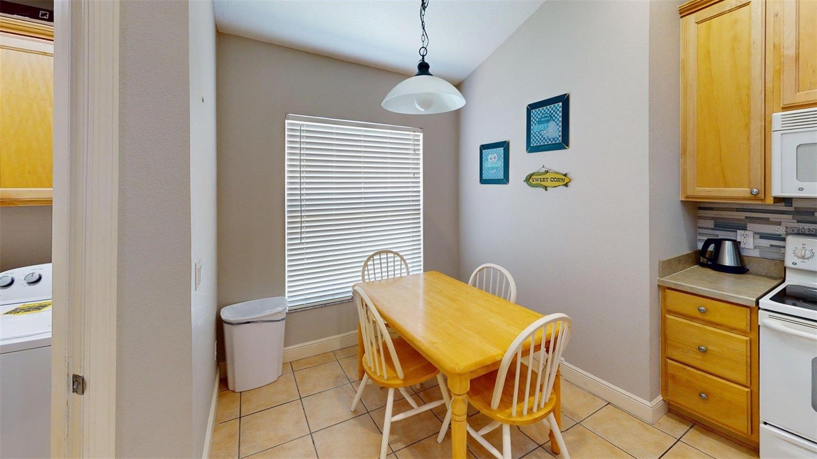 Image 9 of 36 For 257 Bonville Drive