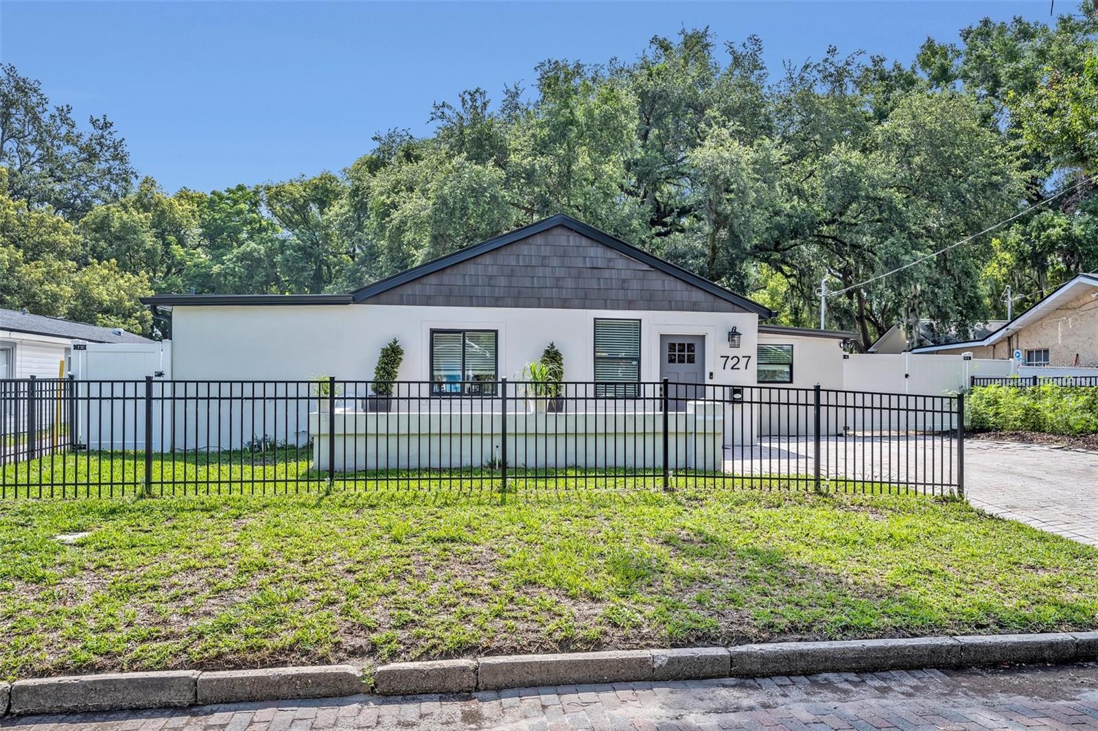 Image 2 of 35 For 727 Seminole Avenue