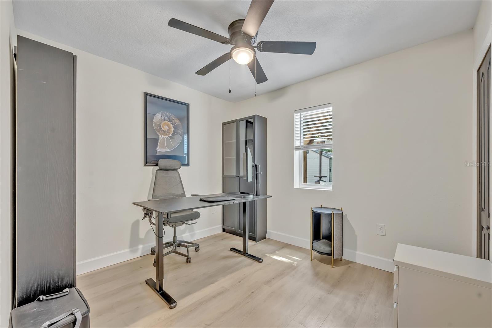 Image 24 of 35 For 727 Seminole Avenue