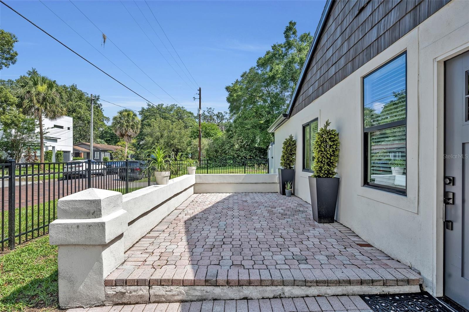 Image 3 of 35 For 727 Seminole Avenue