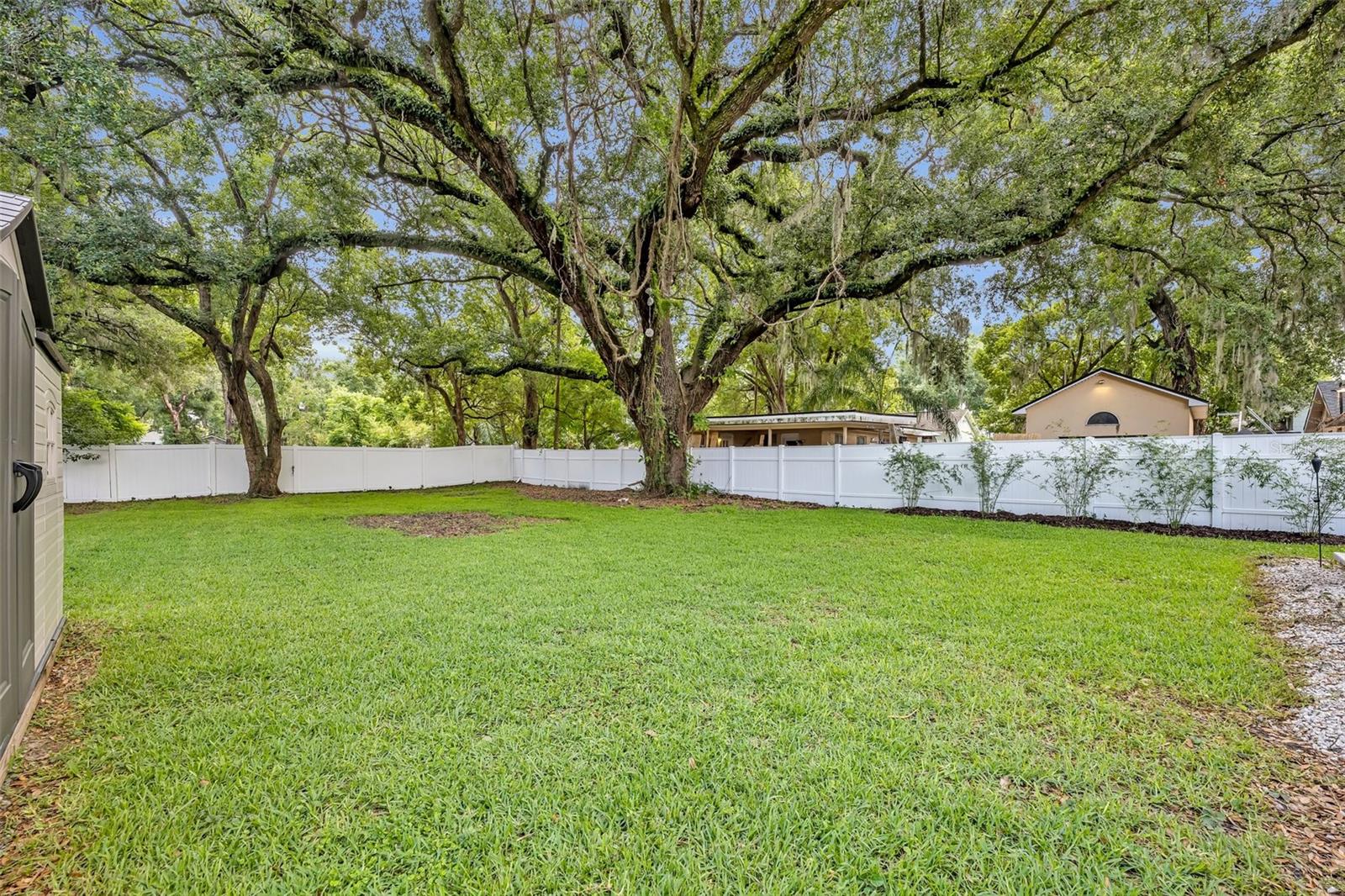 Image 33 of 35 For 727 Seminole Avenue