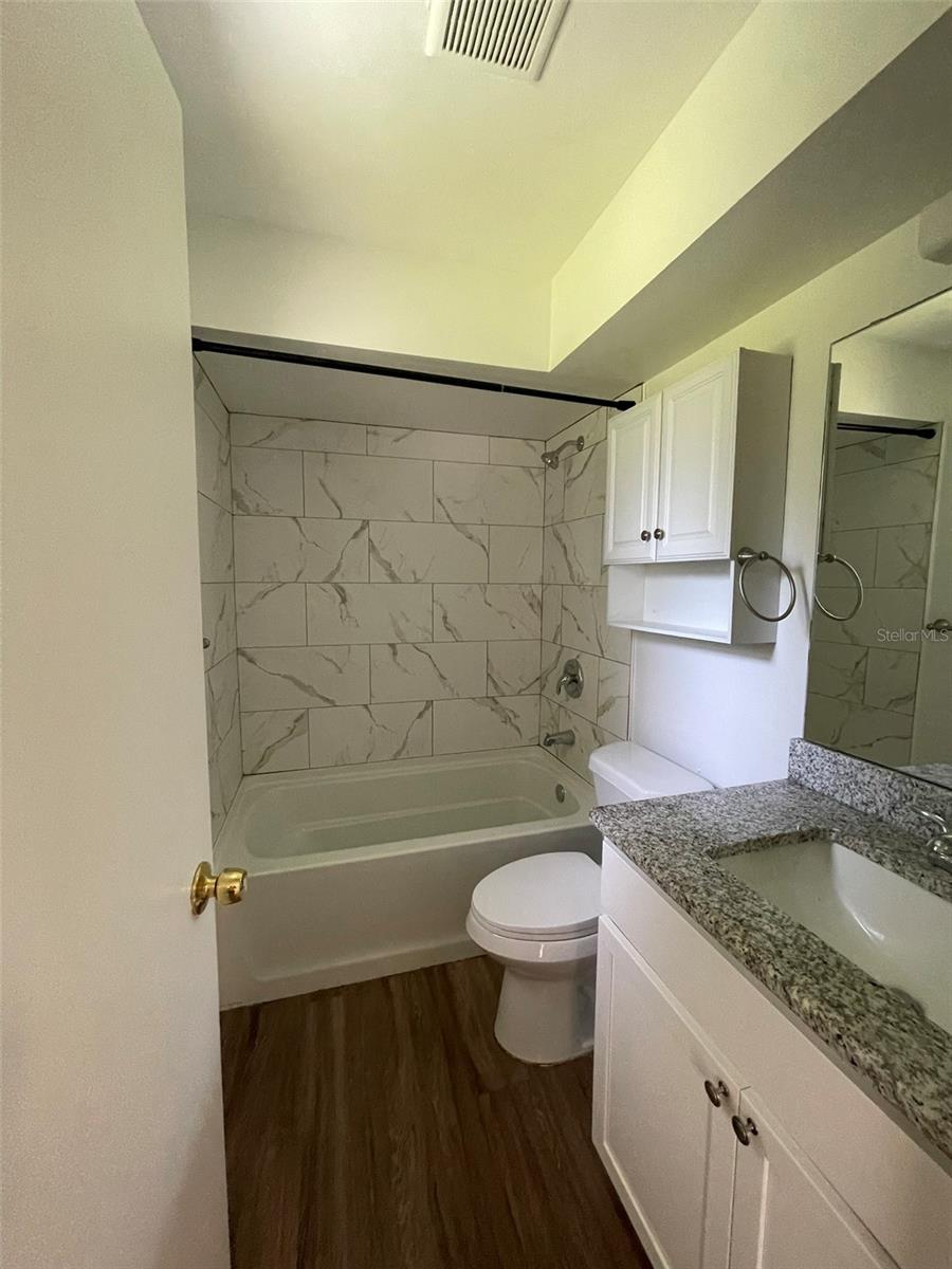 Image 12 of 21 For 1137 Jamajo Boulevard 1141