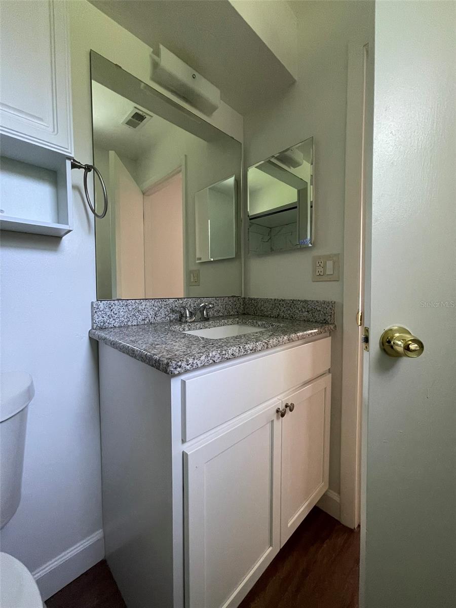 Image 14 of 21 For 1137 Jamajo Boulevard 1141