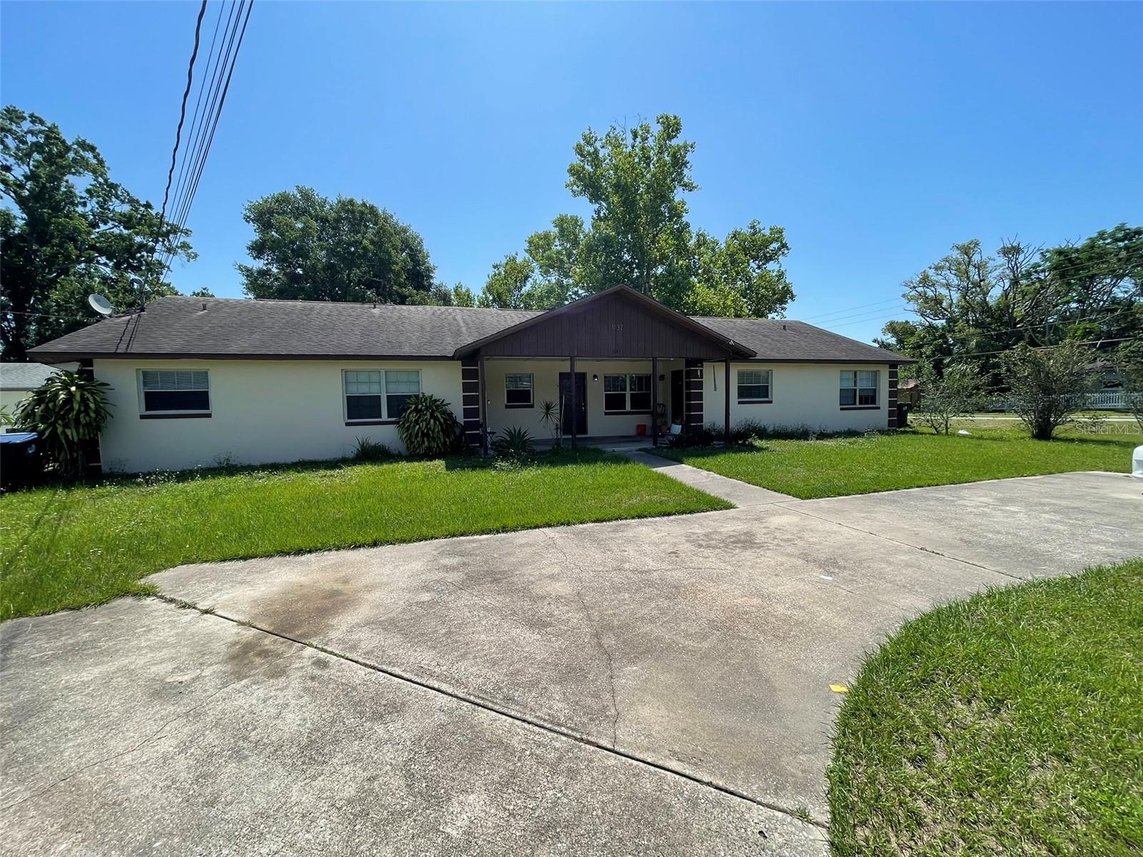 Image 2 of 21 For 1137 Jamajo Boulevard 1141