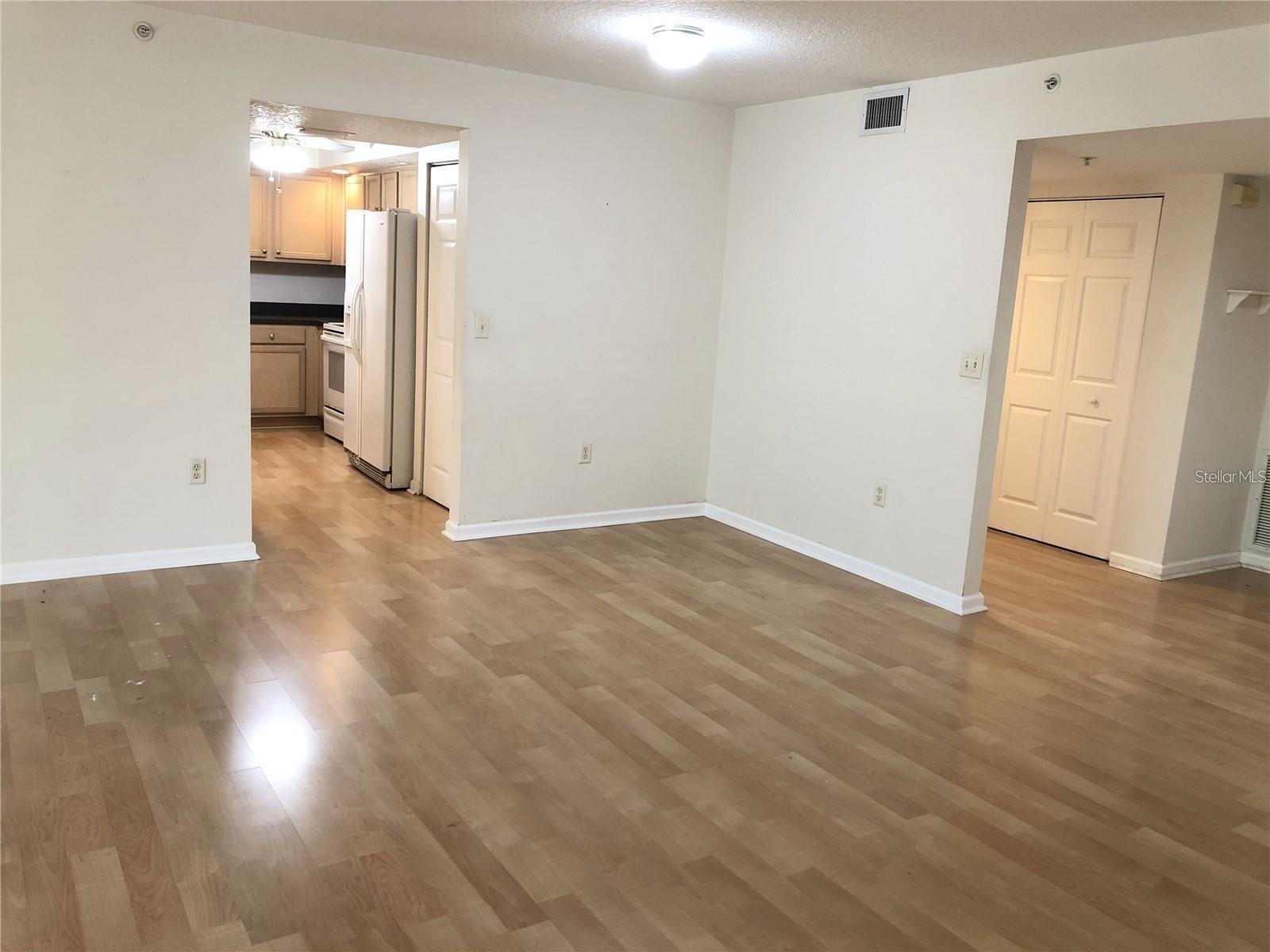 Image 2 of 19 For 1150 Carmel Circle 308