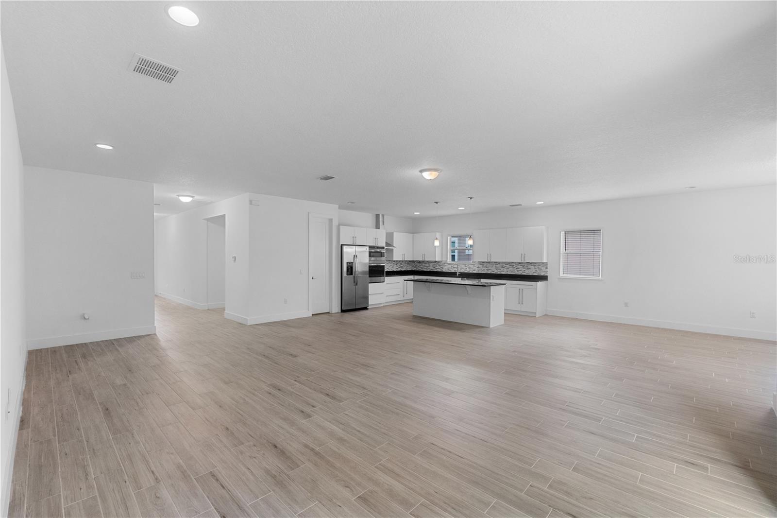 Image 4 of 29 For 1812 Stoneywood Way