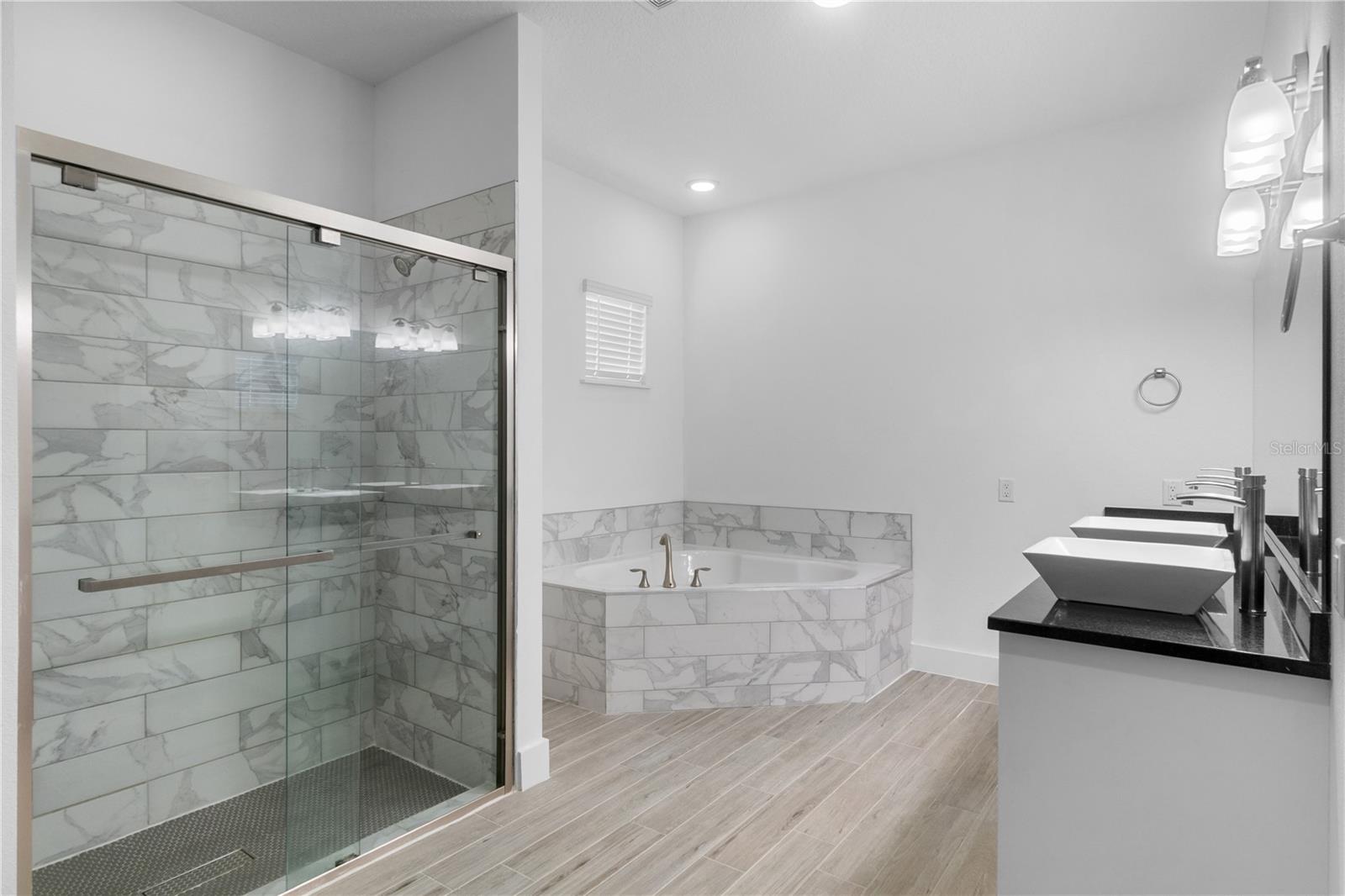 Image 6 of 29 For 1812 Stoneywood Way