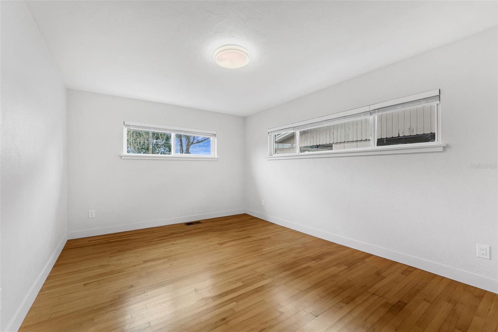 Image 19 of 39 For 714 28th Street