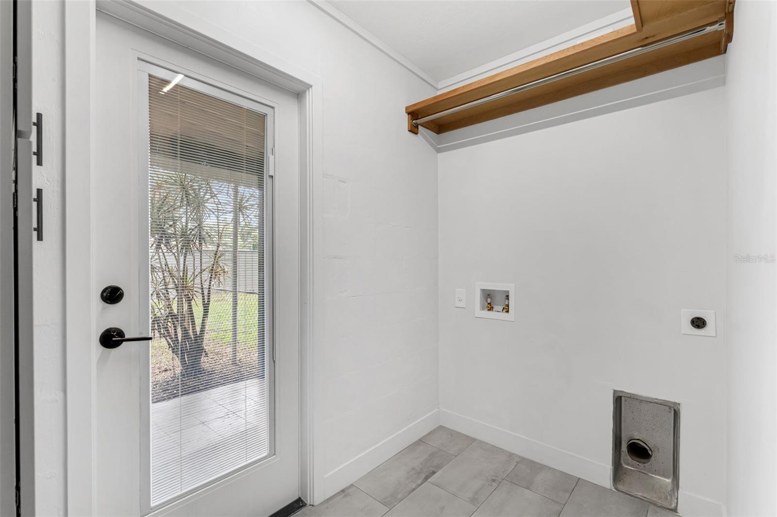 Image 28 of 39 For 714 28th Street