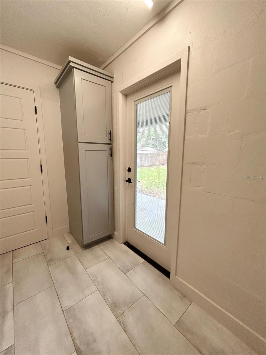Image 29 of 39 For 714 28th Street