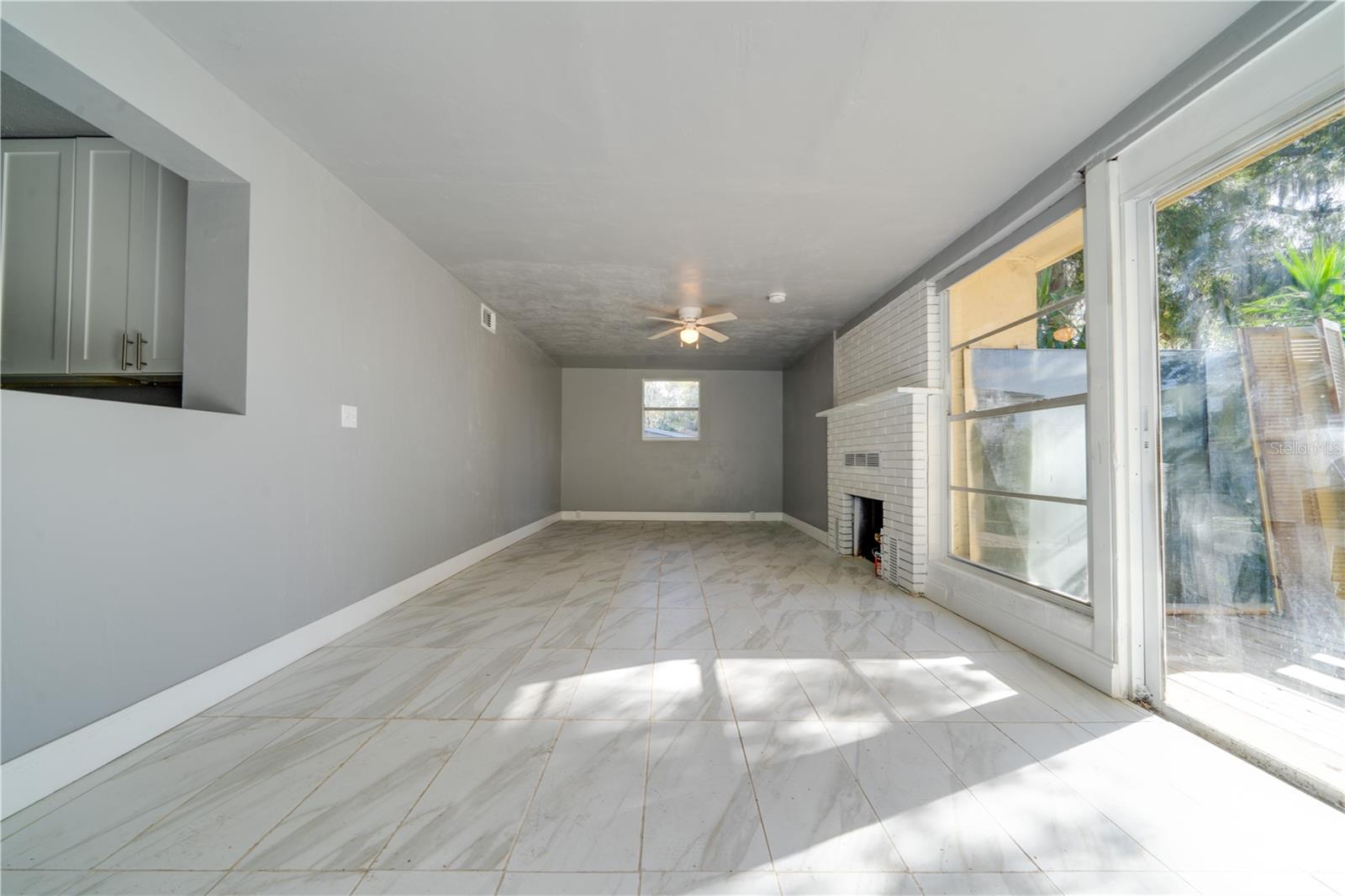 Image 3 of 17 For 822 Forest Lane