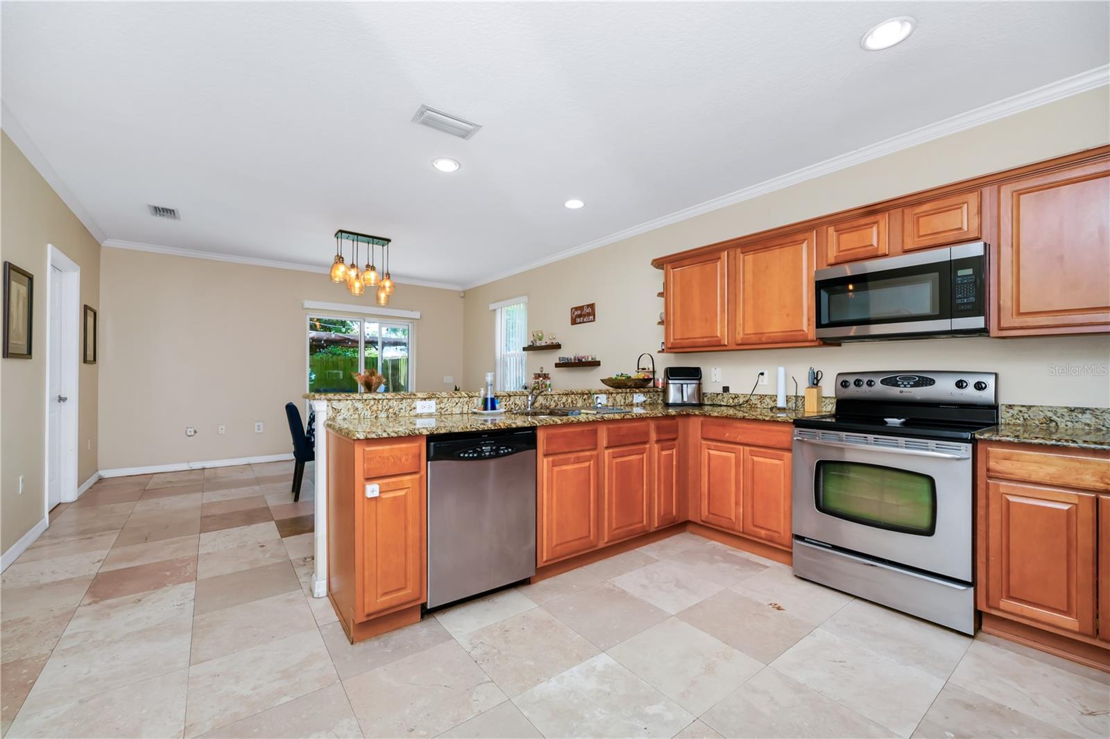Image 15 of 42 For 1046 Morris Avenue 1046