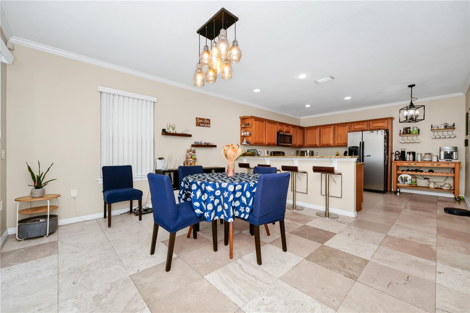 Image 17 of 42 For 1046 Morris Avenue 1046