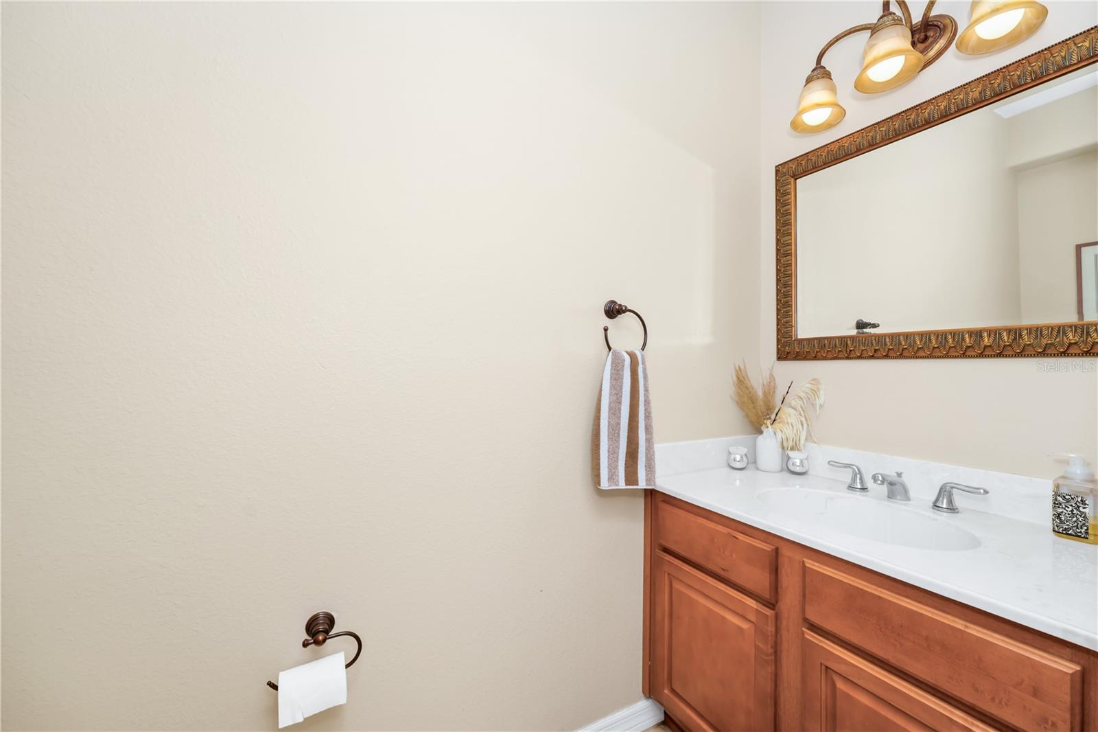 Image 19 of 42 For 1046 Morris Avenue 1046