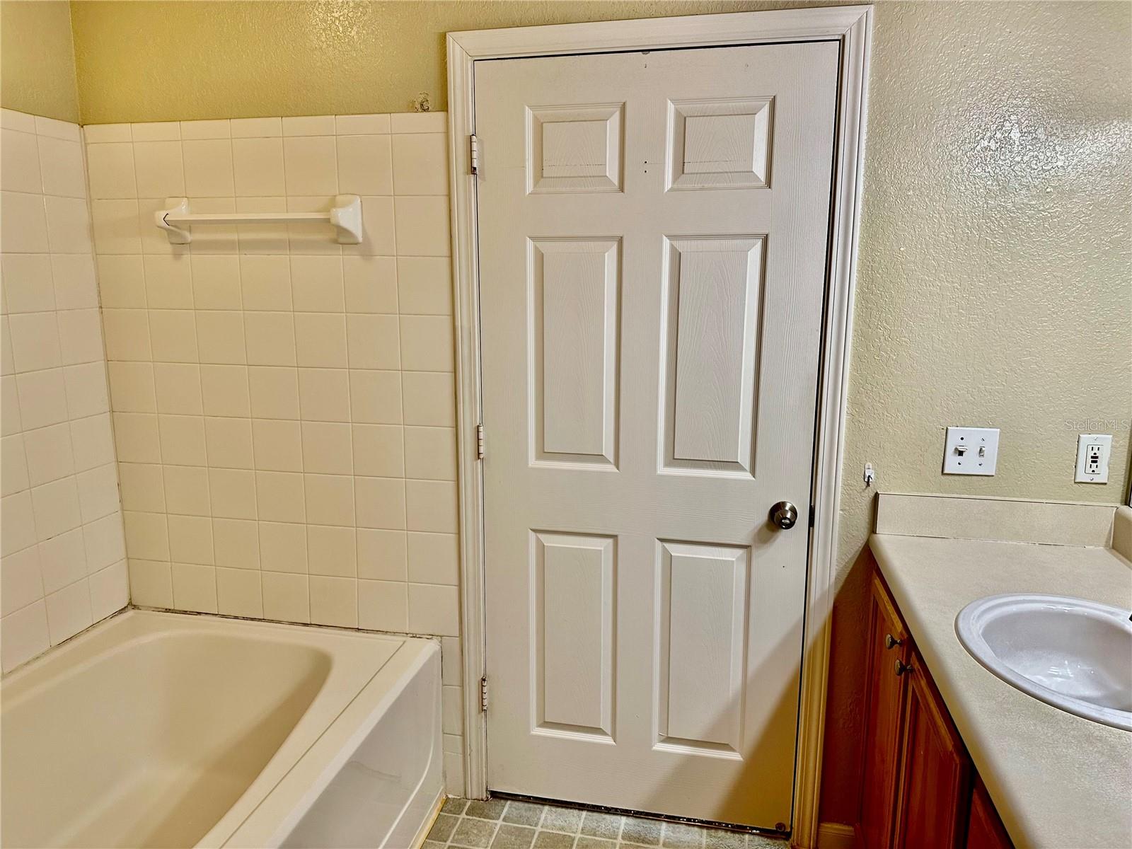 Image 11 of 28 For 9125 Lee Vista Boulevard 704