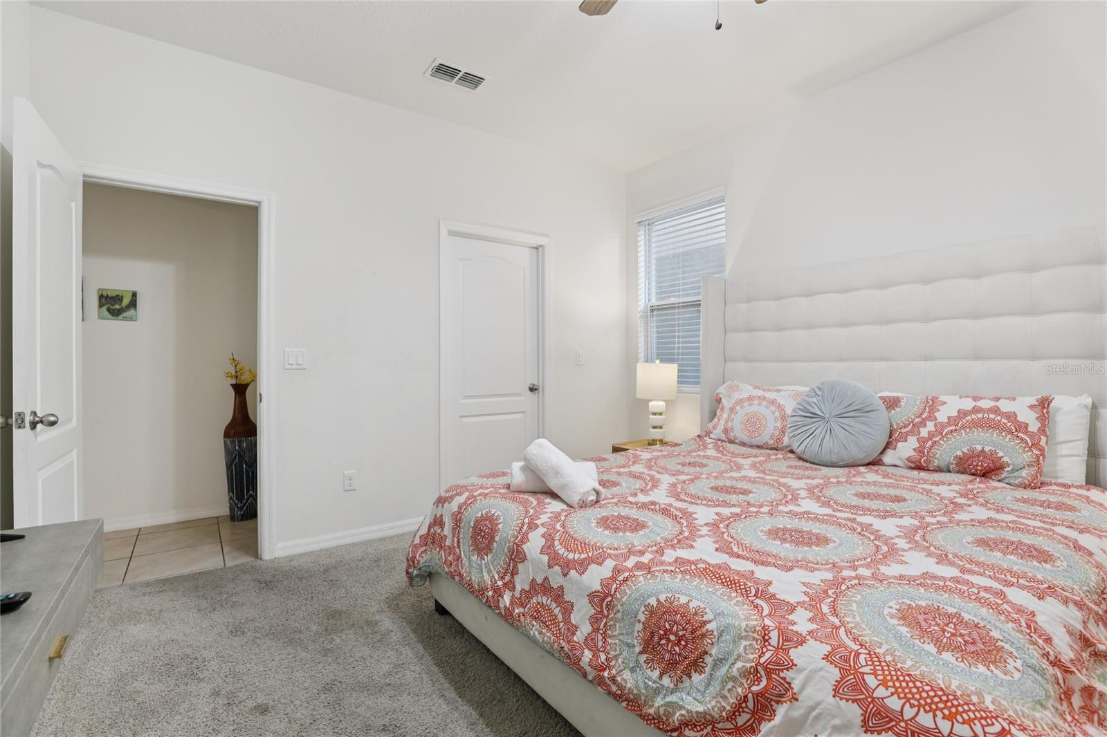 Image 19 of 69 For 7033 Oakwood Street