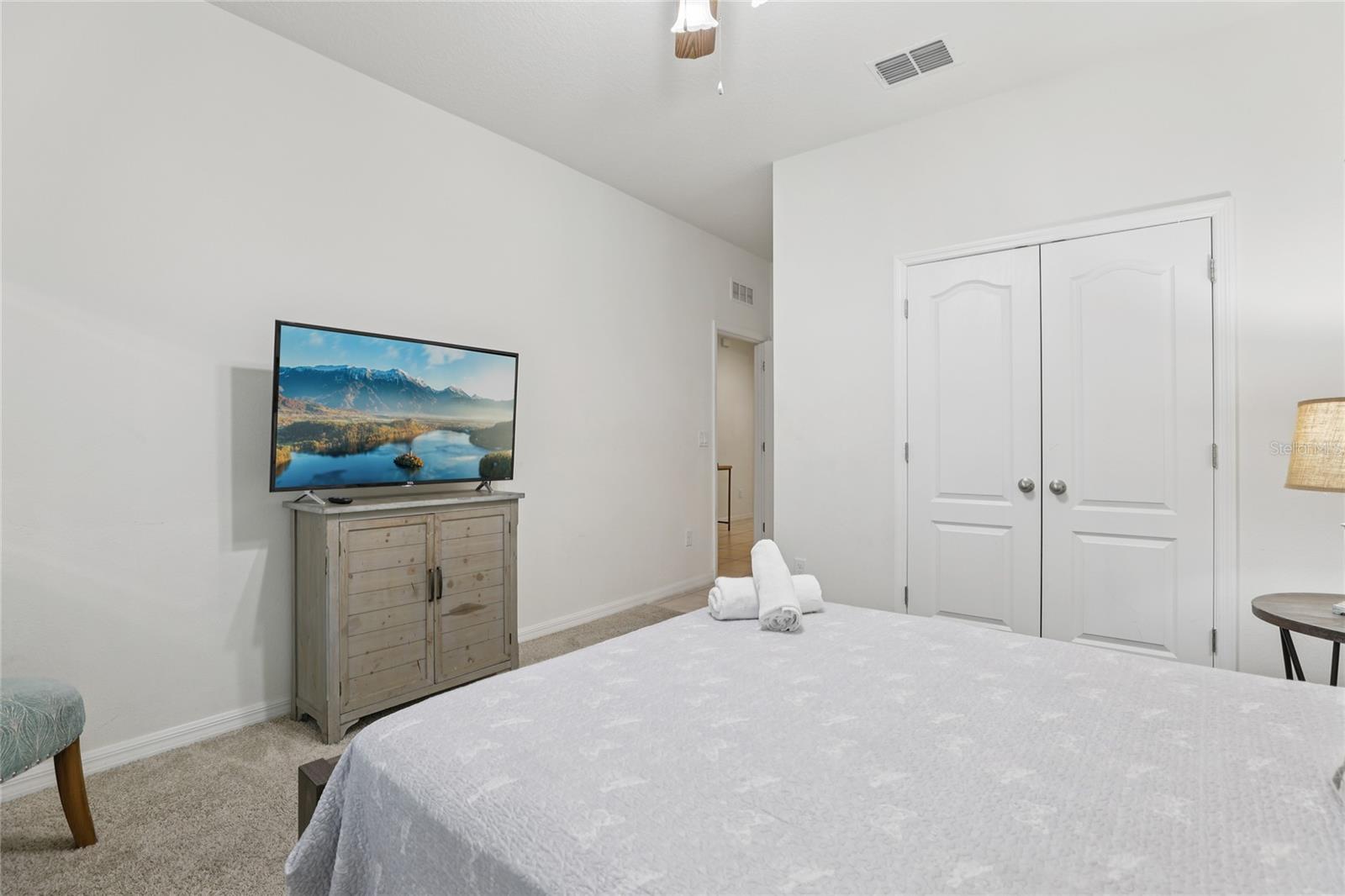 Image 26 of 69 For 7033 Oakwood Street
