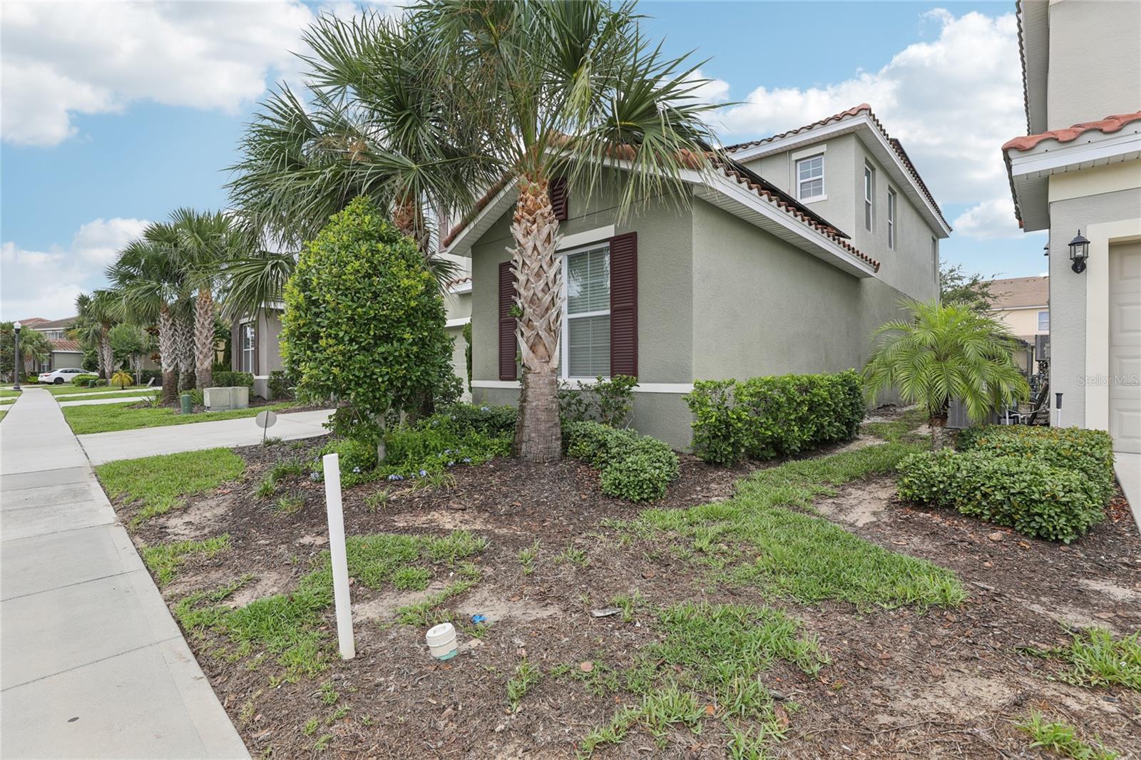 Image 3 of 69 For 7033 Oakwood Street