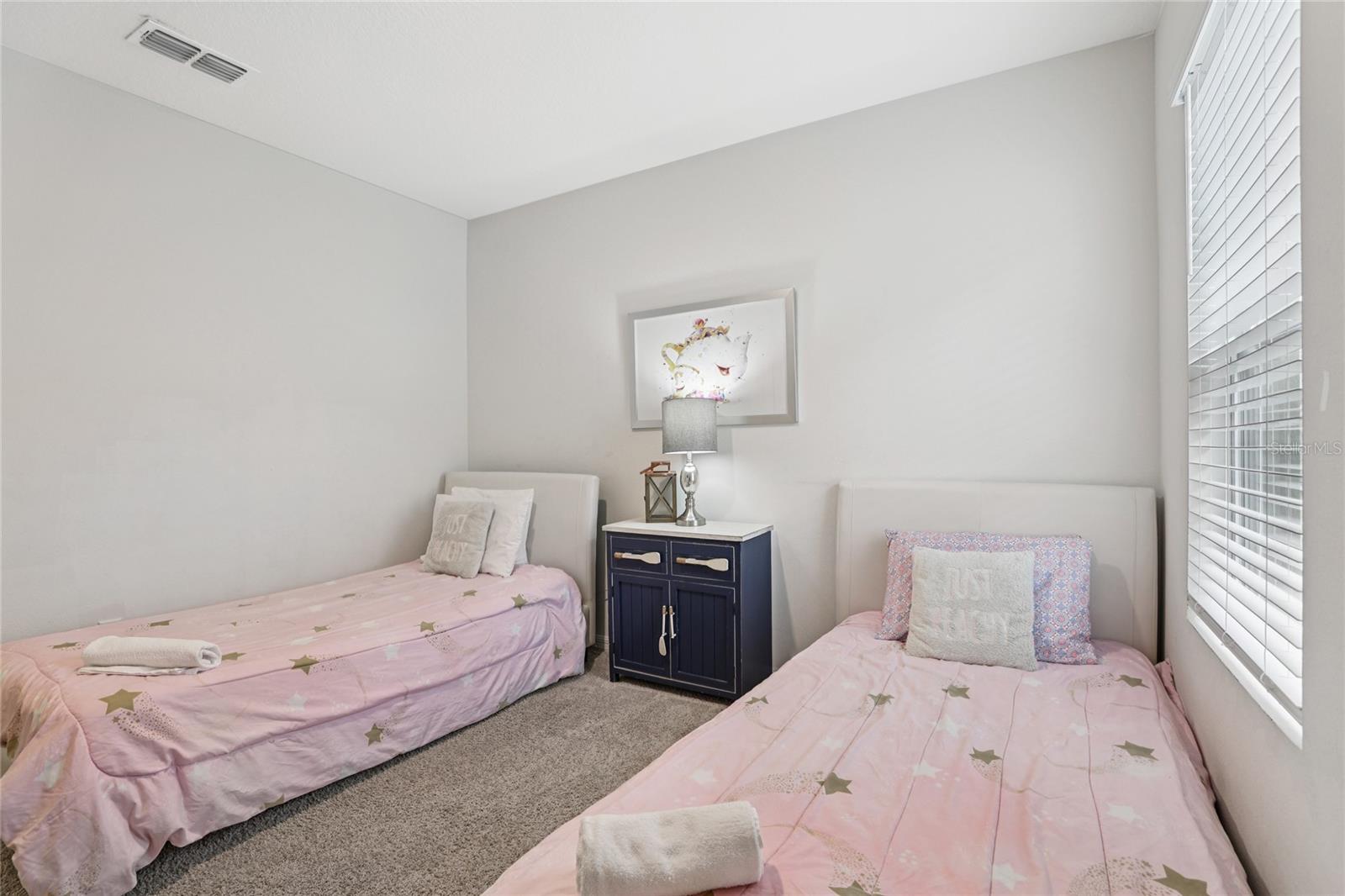 Image 35 of 69 For 7033 Oakwood Street