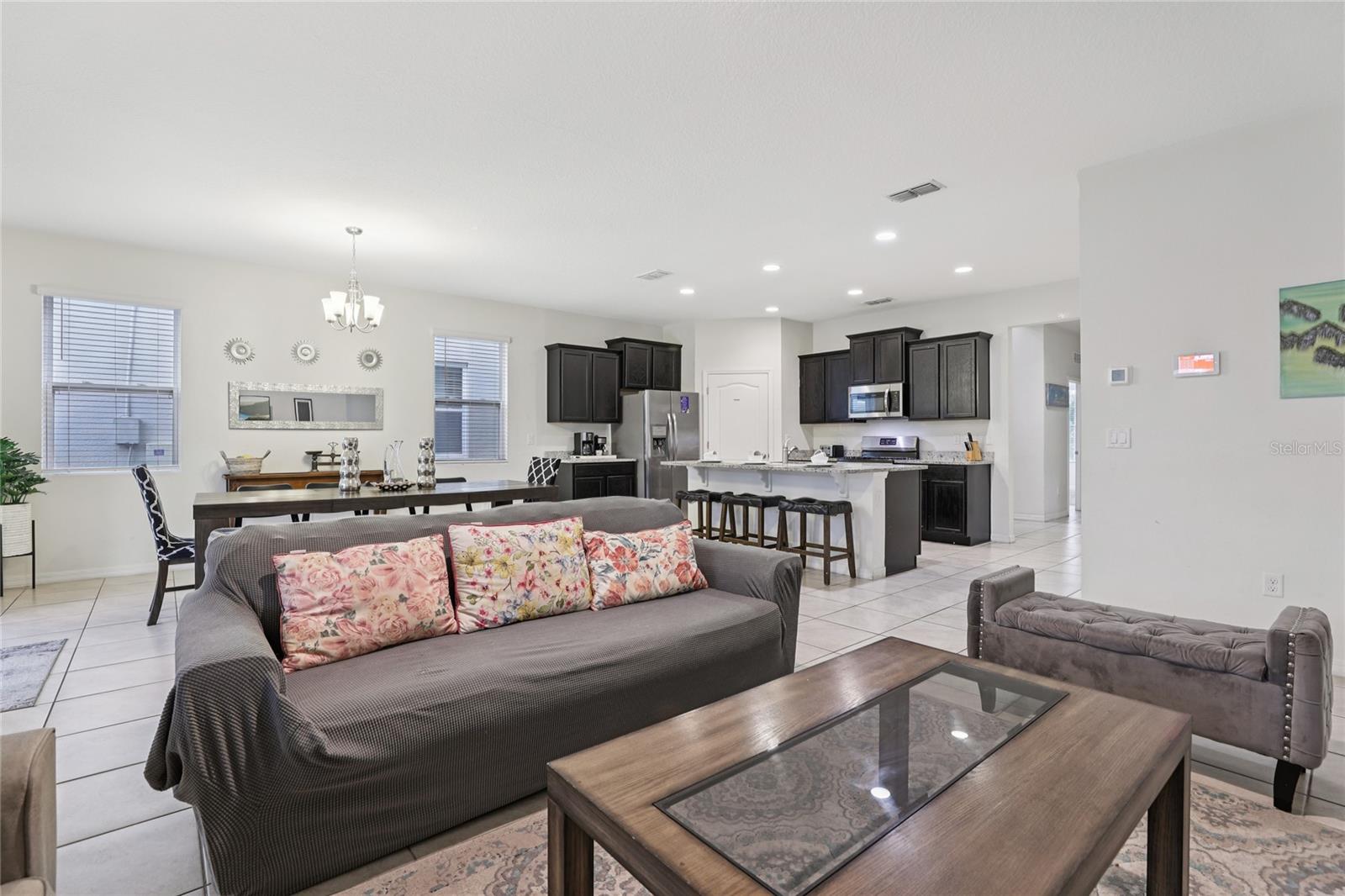Image 7 of 69 For 7033 Oakwood Street