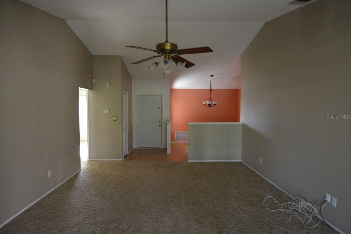 Image 11 of 24 For 1135 Covington Street
