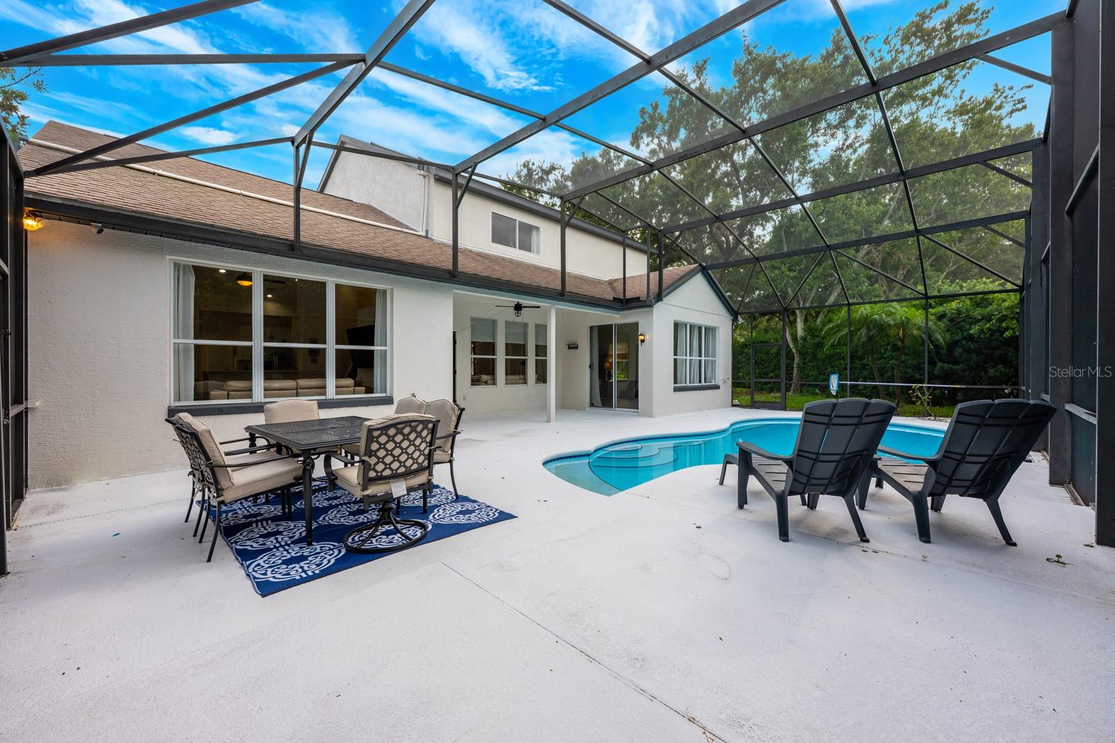 Image 29 of 40 For 10241 Pointview Court