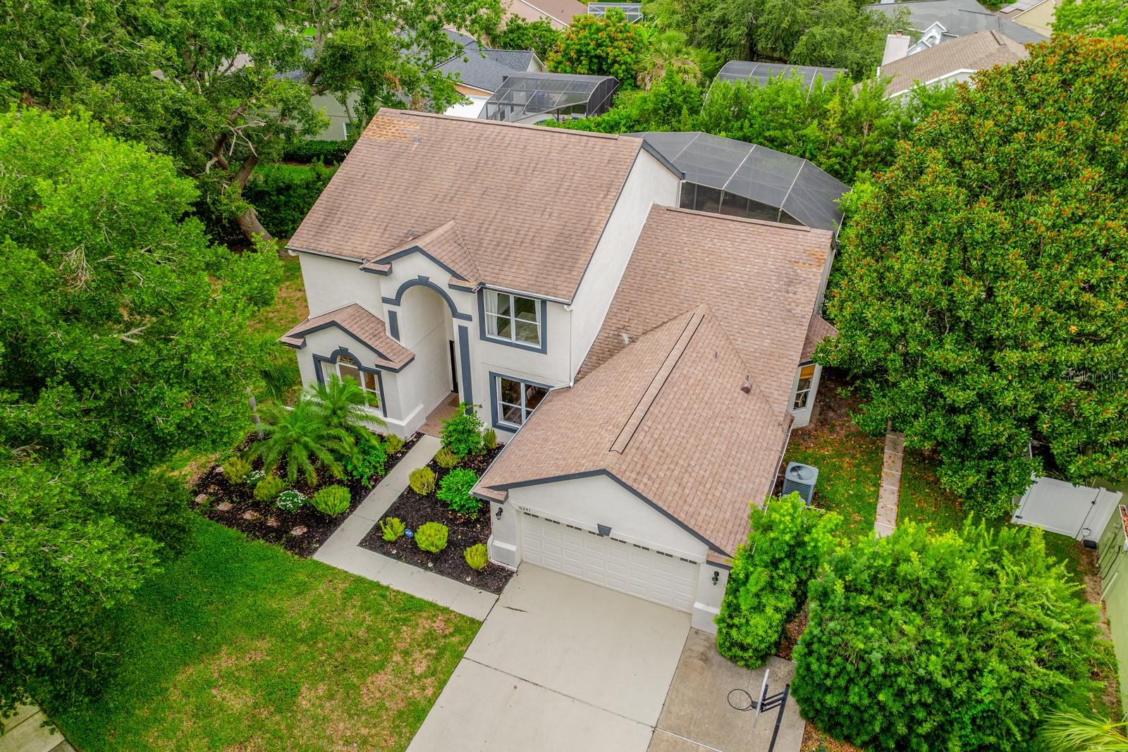 Image 32 of 40 For 10241 Pointview Court
