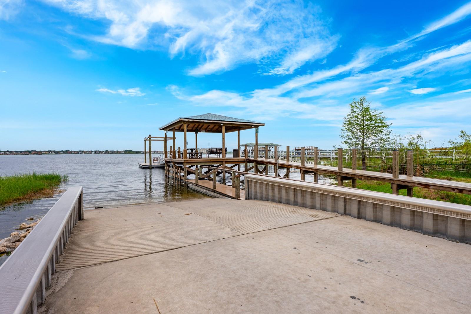 Image 34 of 40 For 10241 Pointview Court