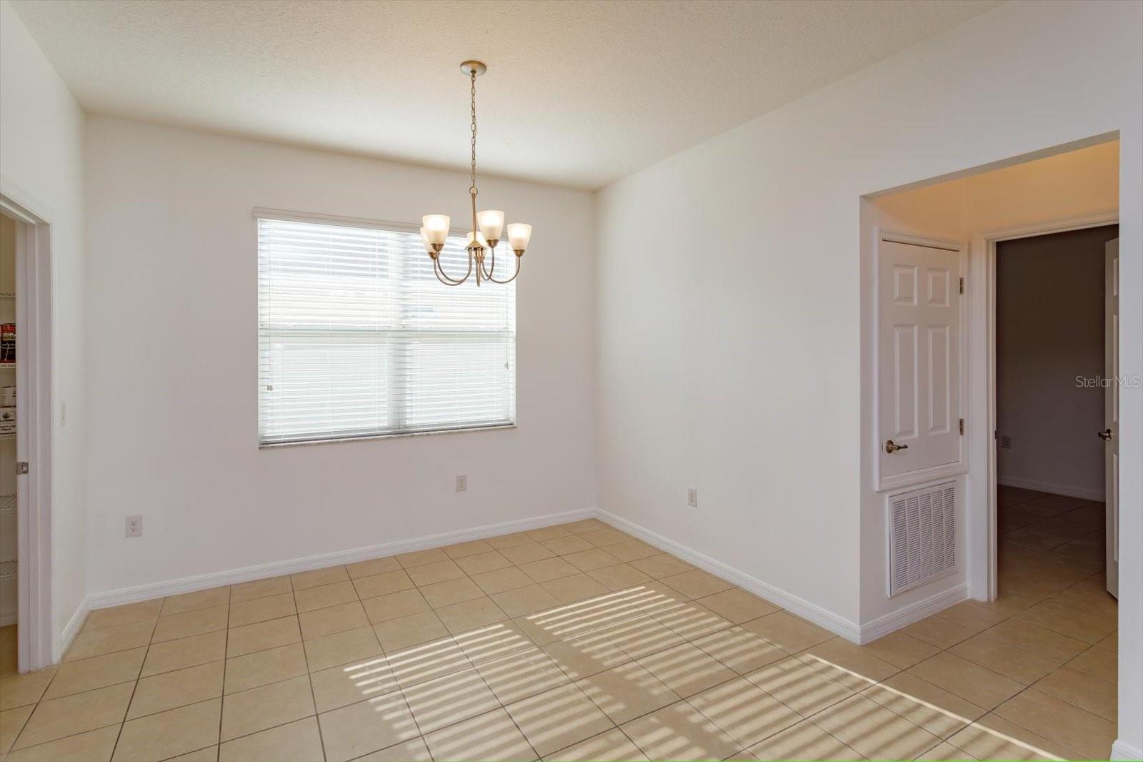 Image 10 of 25 For 147 Seville Drive