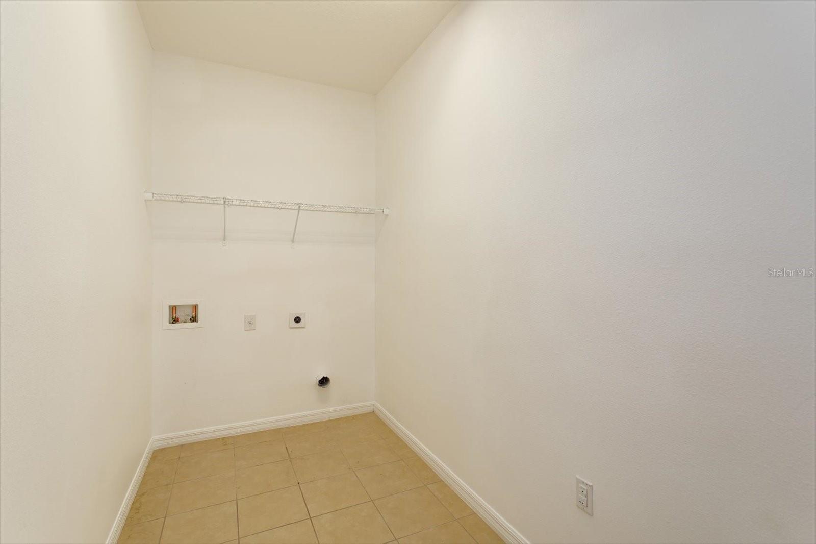 Image 22 of 25 For 147 Seville Drive