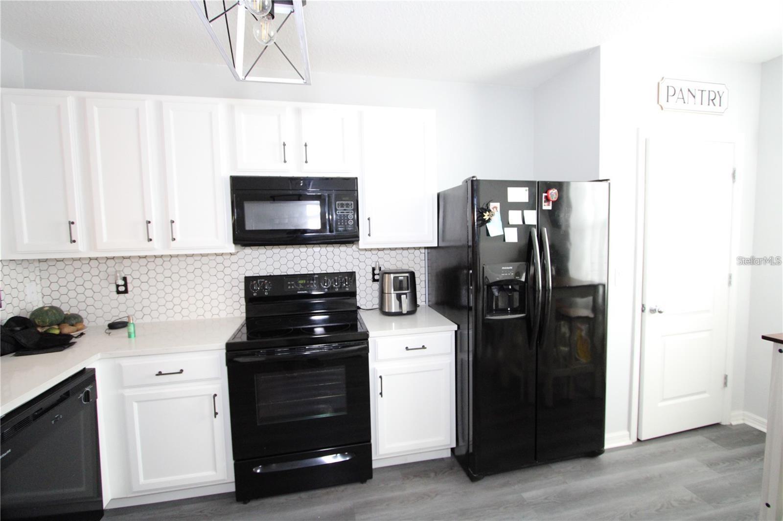 Image 3 of 16 For 404 Arbor Lakes Drive