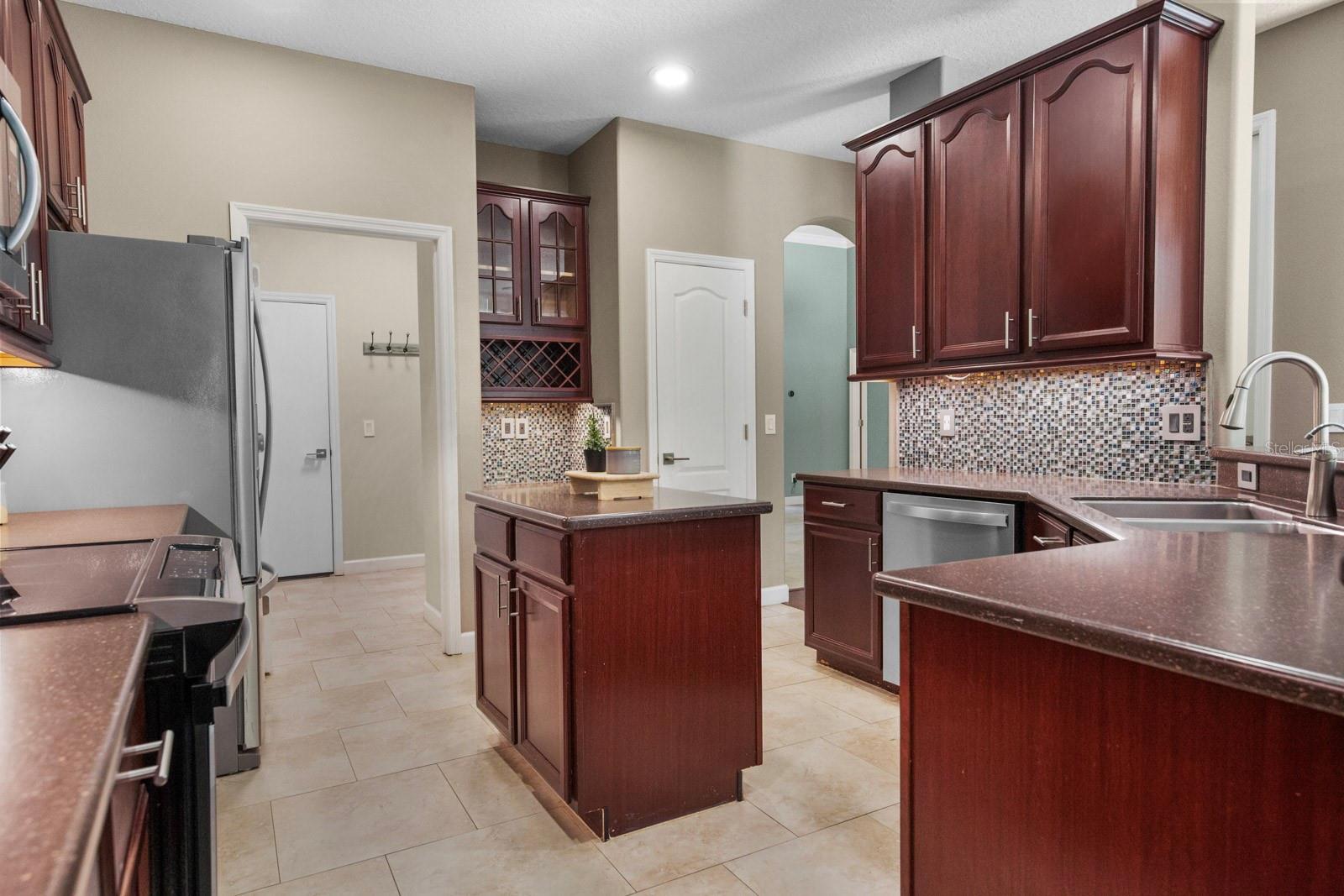 Image 33 of 67 For 3307 Kentshire Boulevard