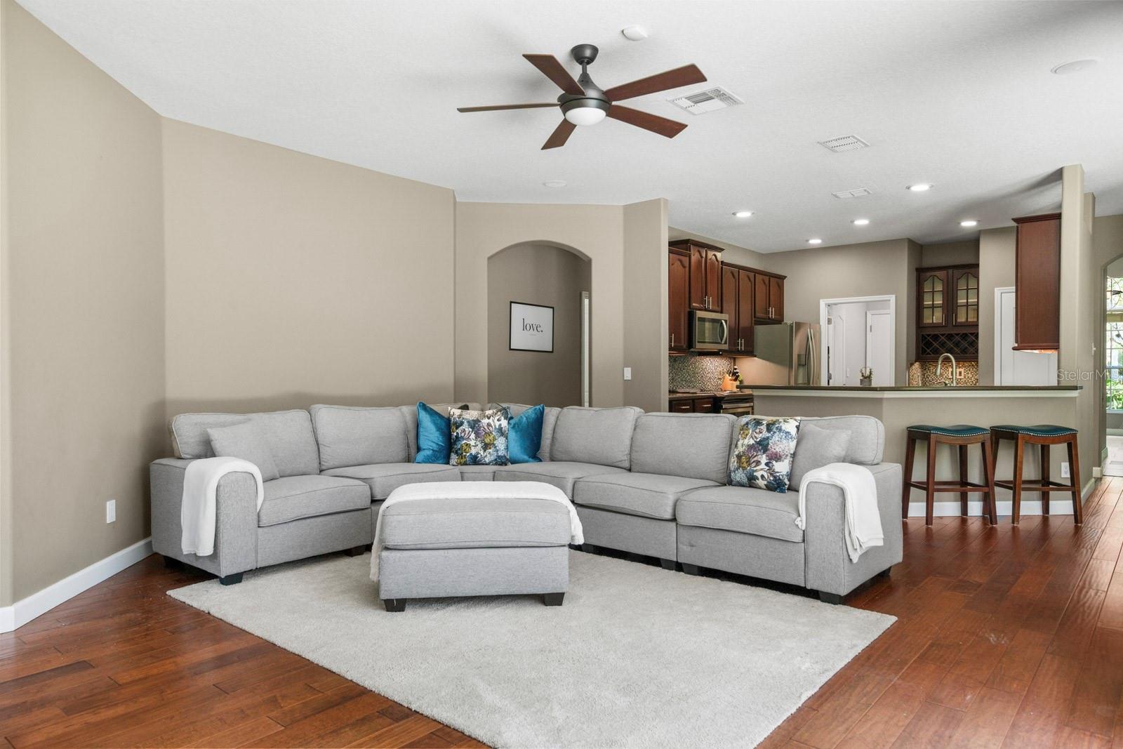 Image 39 of 67 For 3307 Kentshire Boulevard