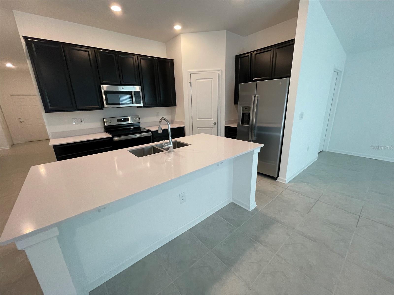 Image 10 of 46 For 1129 Saguaro Street