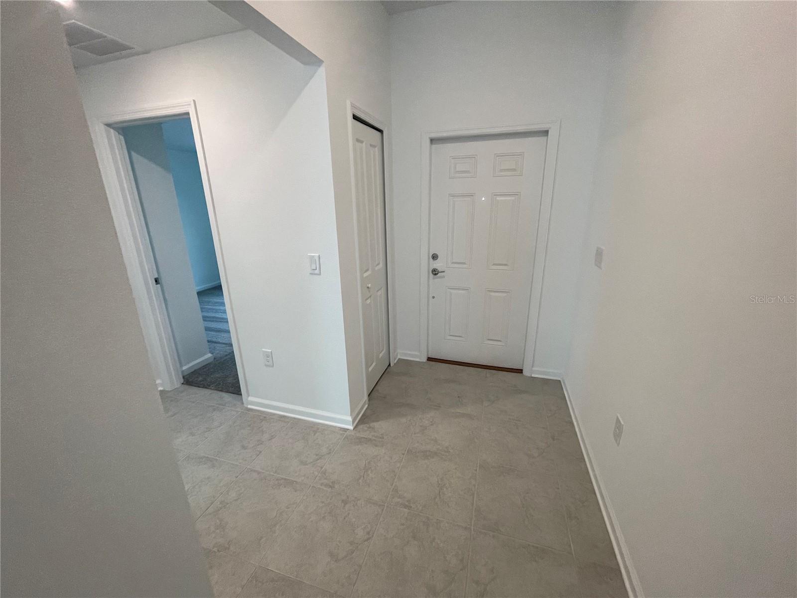 Image 4 of 46 For 1129 Saguaro Street