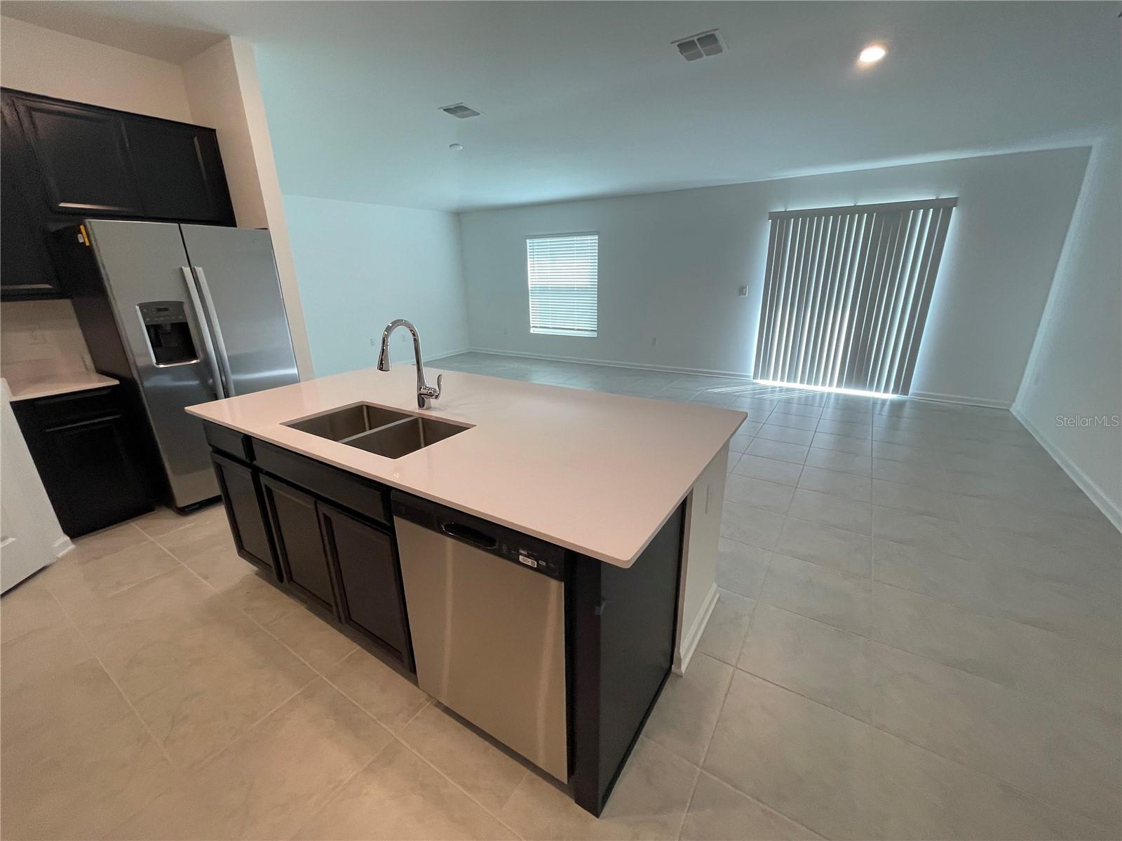 Image 6 of 46 For 1129 Saguaro Street