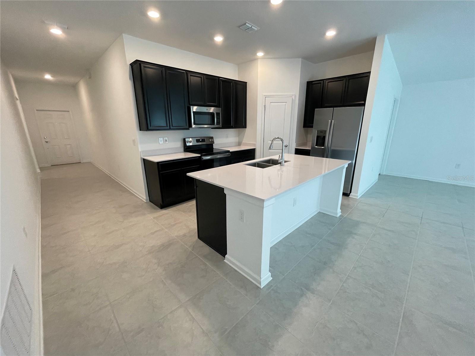 Image 9 of 46 For 1129 Saguaro Street