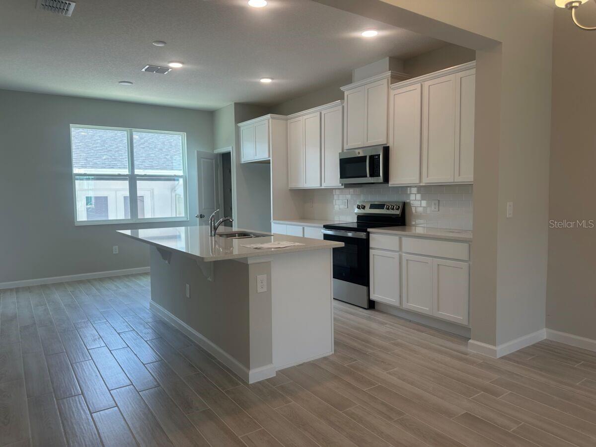 Image 4 of 20 For 15316 Burgtheater Drive