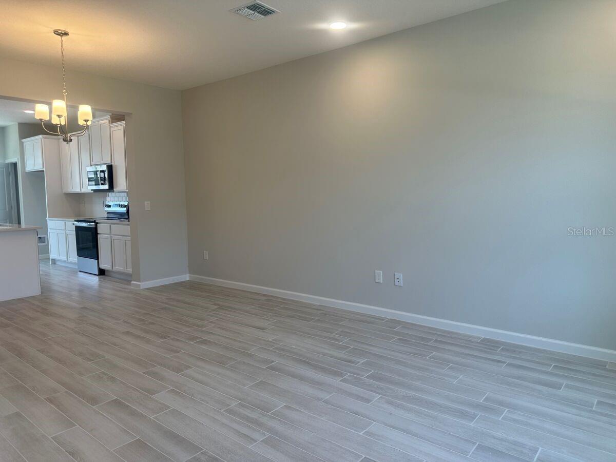 Image 9 of 20 For 15316 Burgtheater Drive