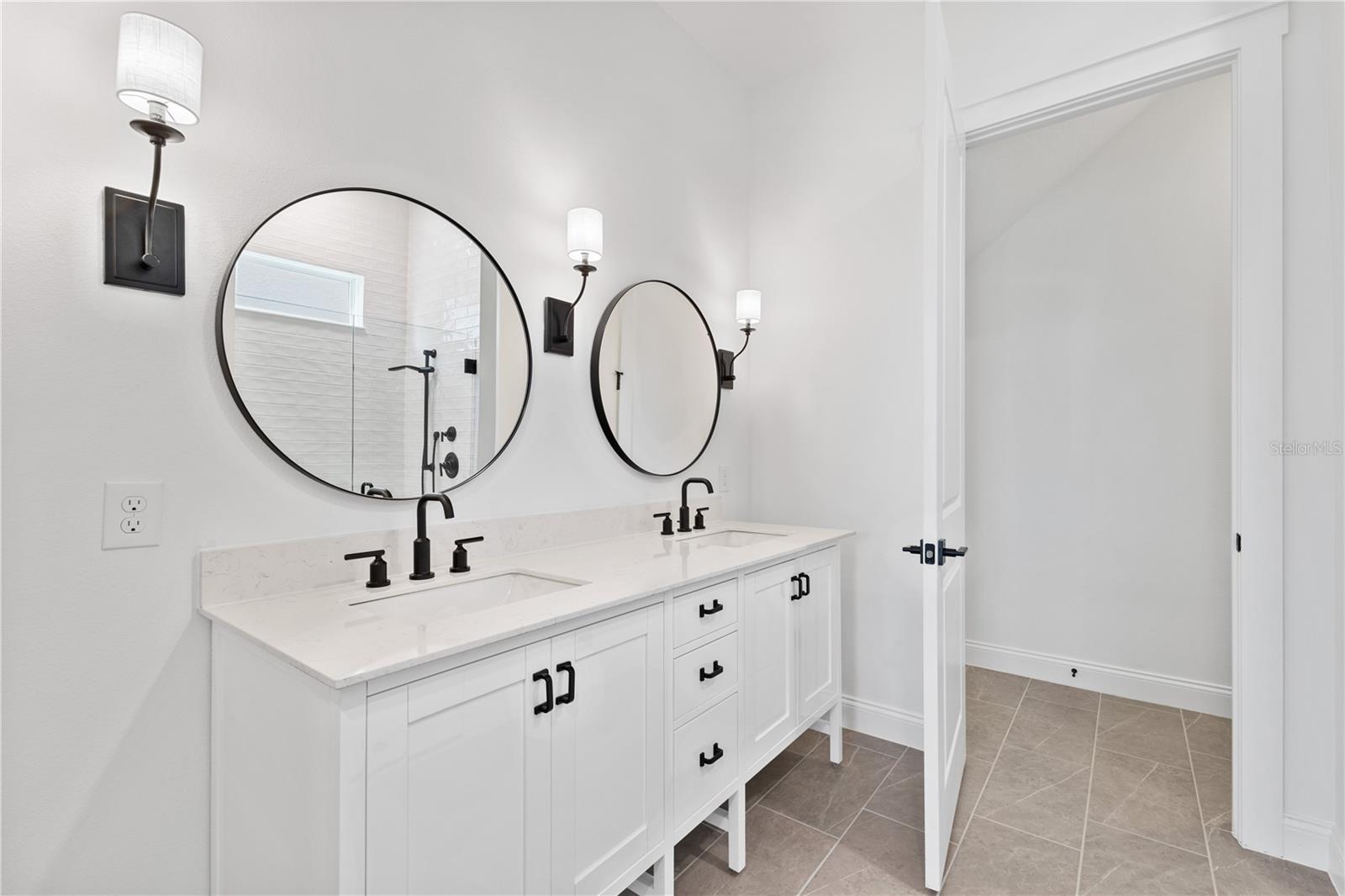 Image 34 of 43 For 12554 Westhaven Oak Drive